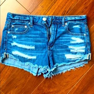 American Eagle - Distressed Denim Shorts